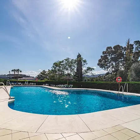 Fully Renovated Modern 2 Bedroom In Aloha Pueblo Apartment Marbella