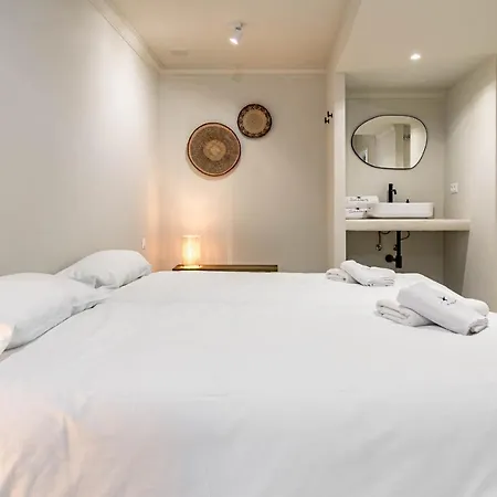 Apartment Fully Renovated Modern 2 Bedroom In Aloha Pueblo Marbella
